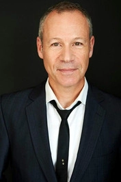 Ảnh diễn viên Adrian Griffin