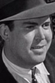 Ảnh diễn viên Adrian Morris