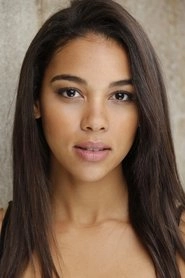 Ảnh diễn viên Alexandra Shipp