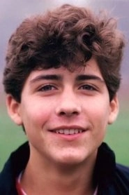 Ảnh diễn viên Byron Thames