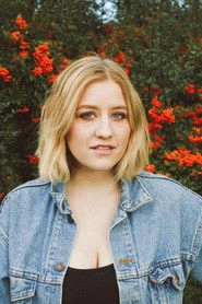 Ảnh diễn viên Courtnee Rasmussen