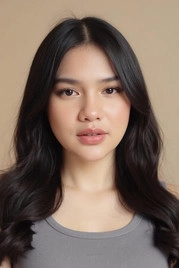 Ảnh diễn viên Davina Karamoy