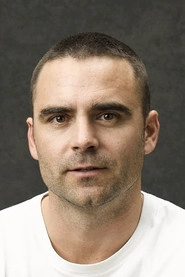 Ảnh diễn viên Dustin Clare