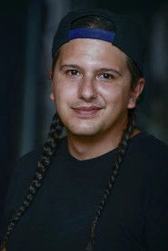 Ảnh diễn viên Dylan Cook