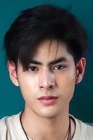 Ảnh diễn viên Earth Chitsanupong Soeksiri