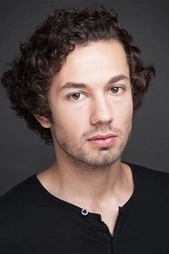 Ảnh diễn viên Efecan Şenolsun