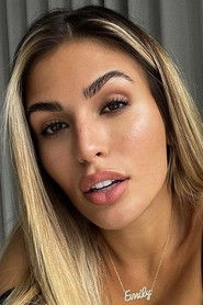 Ảnh diễn viên Emily Faye Miller