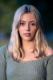 Ảnh diễn viên Grace Van Dien