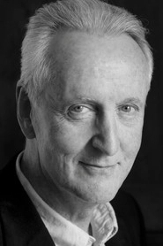 Ảnh diễn viên Hugh Fraser