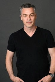 Ảnh diễn viên Janek Sirrs