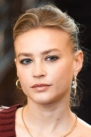 Ảnh diễn viên Jeanne Goursaud