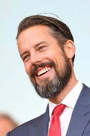 Ảnh diễn viên Josh Kroenke