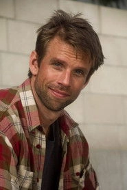 Ảnh diễn viên Josh Wood