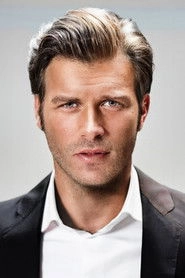 Ảnh diễn viên Kıvanç Tatlıtuğ