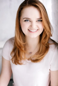 Ảnh diễn viên Laine MacNeil