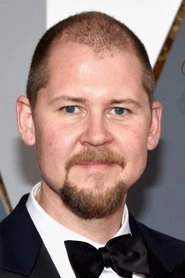 Ảnh diễn viên Love Larson