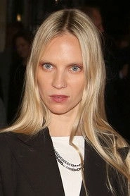 Ảnh diễn viên Mary Komasa