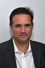 Ảnh diễn viên Matthew Barry