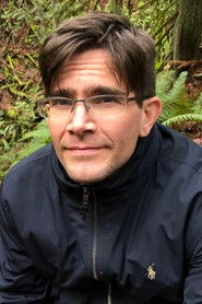 Ảnh diễn viên Maui Holcomb