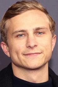 Ảnh diễn viên Max Hubacher