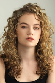 Ảnh diễn viên Megan Charpentier