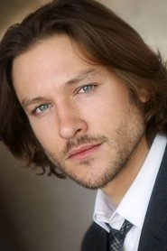 Ảnh diễn viên Michael Graziadei