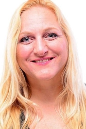 Ảnh diễn viên Nicole Holt