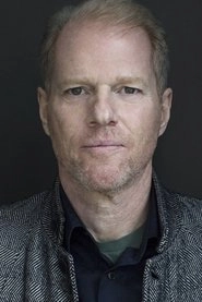 Ảnh diễn viên Noah Emmerich