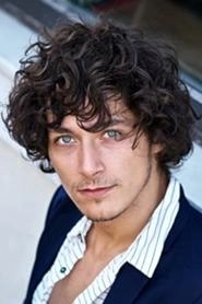 Ảnh diễn viên Noah Saavedra