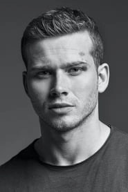 Ảnh diễn viên Oliver Stark