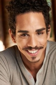 Ảnh diễn viên Ray Santiago