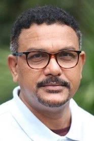 Ảnh diễn viên Santosh Thundiyil