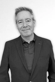 Ảnh diễn viên Simon Fields