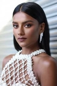 Ảnh diễn viên Simone Ashley