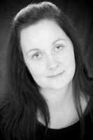 Ảnh diễn viên Tess Malone