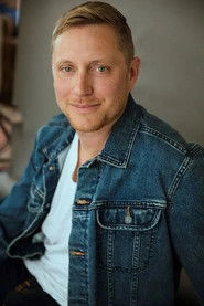 Ảnh diễn viên Tom Eagles