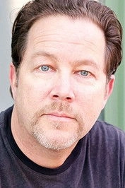 Ảnh diễn viên Tom Shell