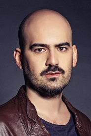 Ảnh diễn viên Toygar Işıklı