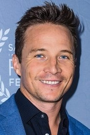 Ảnh diễn viên Travis Aaron Wade