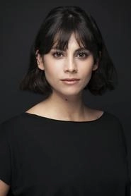 Ảnh diễn viên Tuğçe Açıkgöz