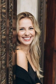 Ảnh diễn viên Violet Bennett