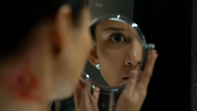 A Normal Woman (A Normal Woman)