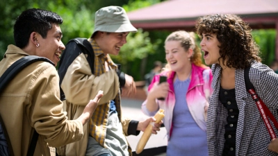 Amaia không đặc biệt (You’re Nothing Special)