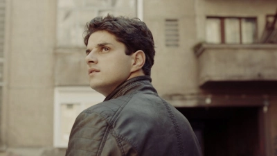 Bầu Trời Phía Trên (The Sky Above Us)