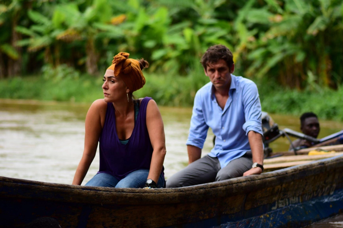 Black Beach (Black Beach)