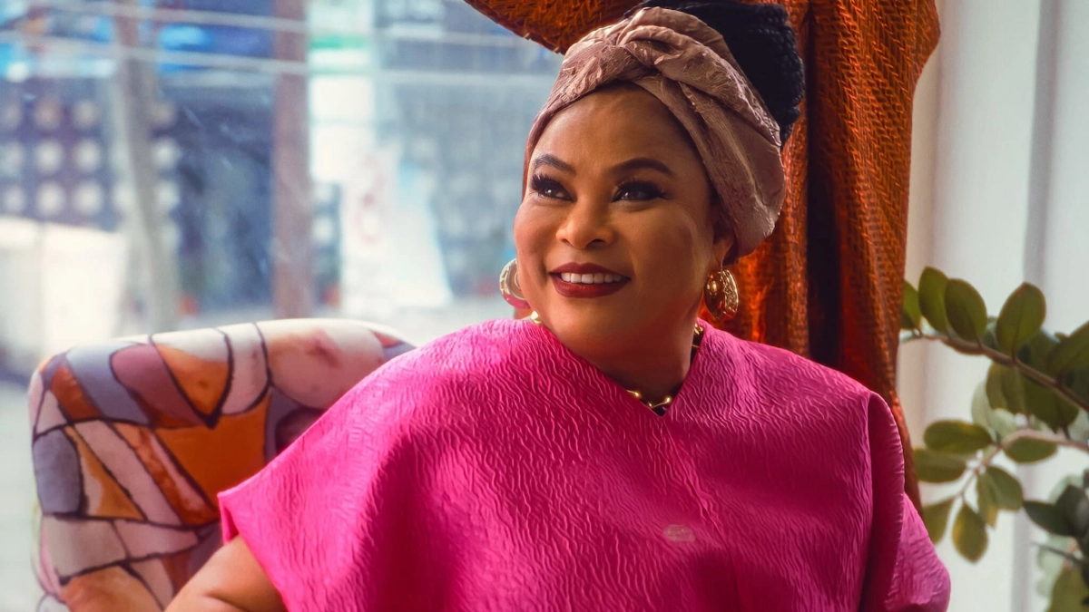 Bưu thiếp (Postcards)