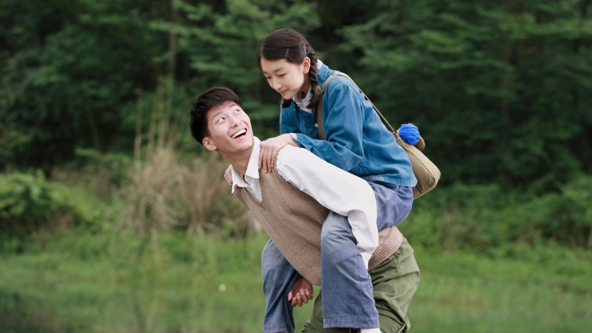 Chuyện Tình Cây Táo Gai (Under the Hawthorn Tree)