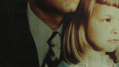 Cô gái trong bức ảnh (Girl in the Picture)