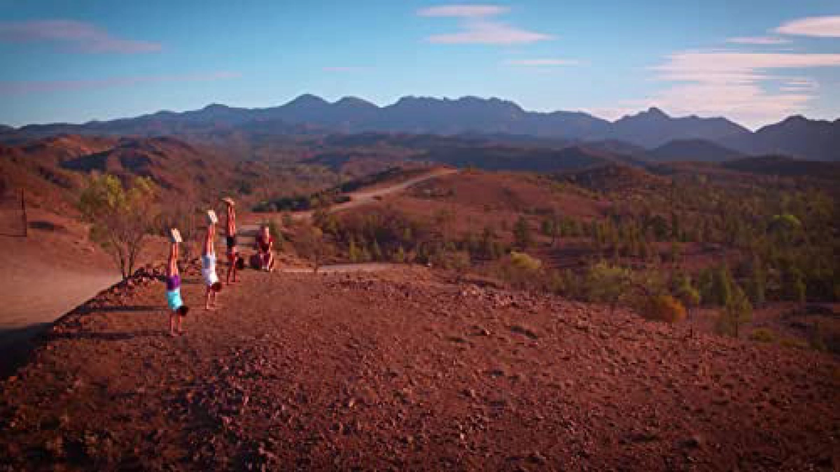 Cơ Hội Thứ Hai: Đối Thủ (A Second Chance: Rivals!)