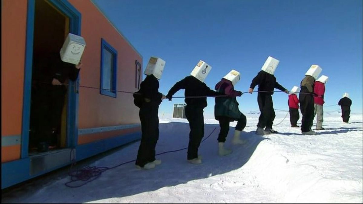 Encounters at the End of the World (Encounters at the End of the World)